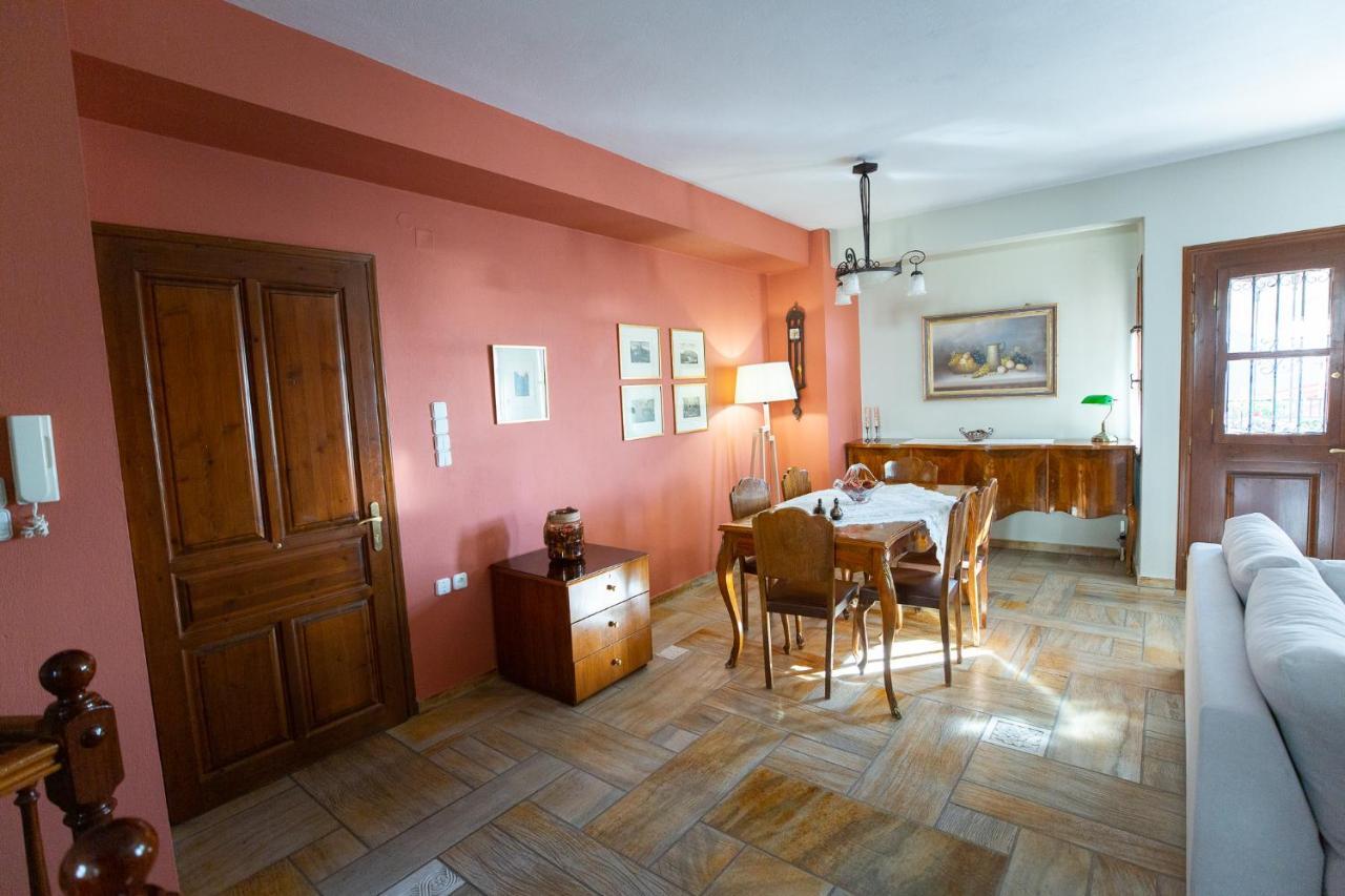 Apartment Kouros Delfi Eksteriør bilde